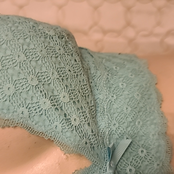 Ambiella Sports Bra. Medium Aqua color - Picture 2 of 4